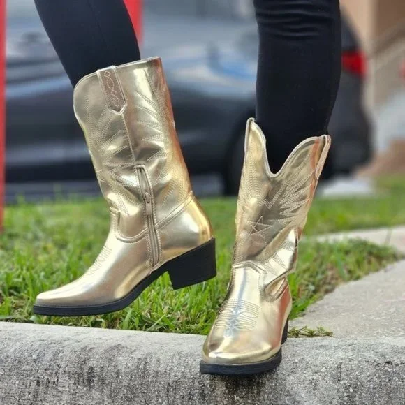 Women's Gold Metallic Western Cowboys Boots - Picture 2 of 7